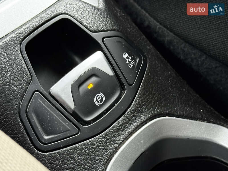 Внедорожник / Кроссовер Jeep Renegade 2016 в Киеве