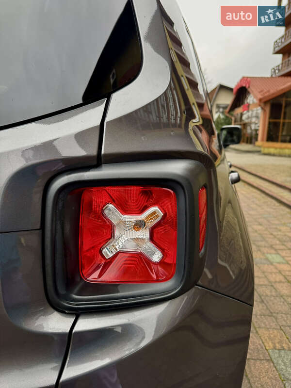 Позашляховик / Кросовер Jeep Renegade 2019 в Яремчі