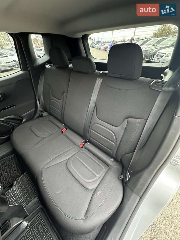 Позашляховик / Кросовер Jeep Renegade 2021 в Білогородці