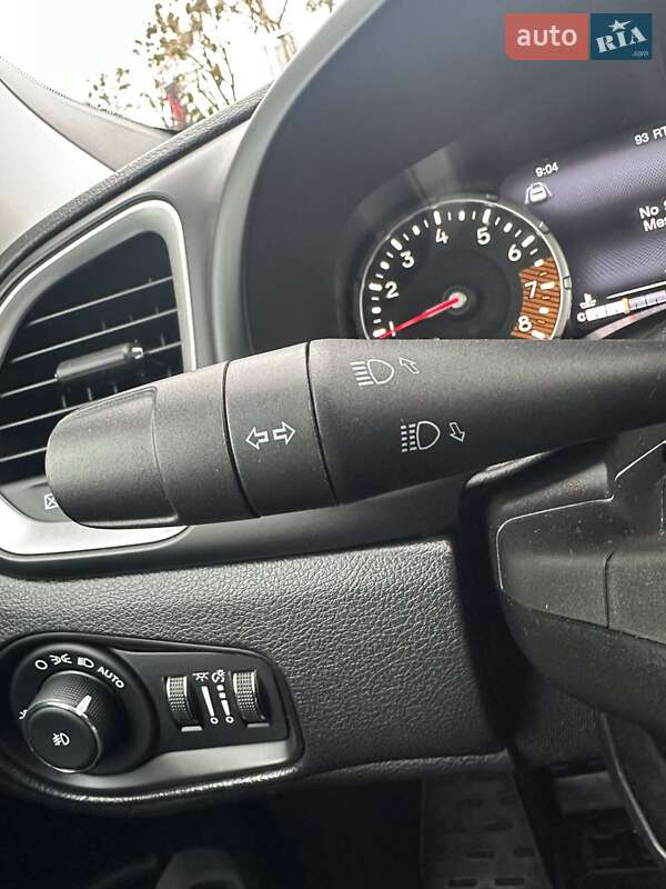 Позашляховик / Кросовер Jeep Renegade 2021 в Білогородці