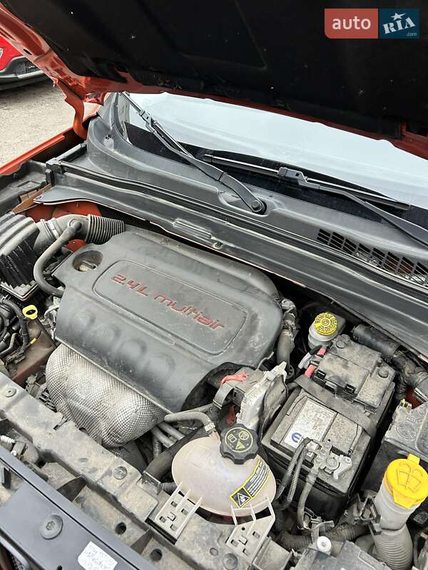 Внедорожник / Кроссовер Jeep Renegade 2015 в Сумах