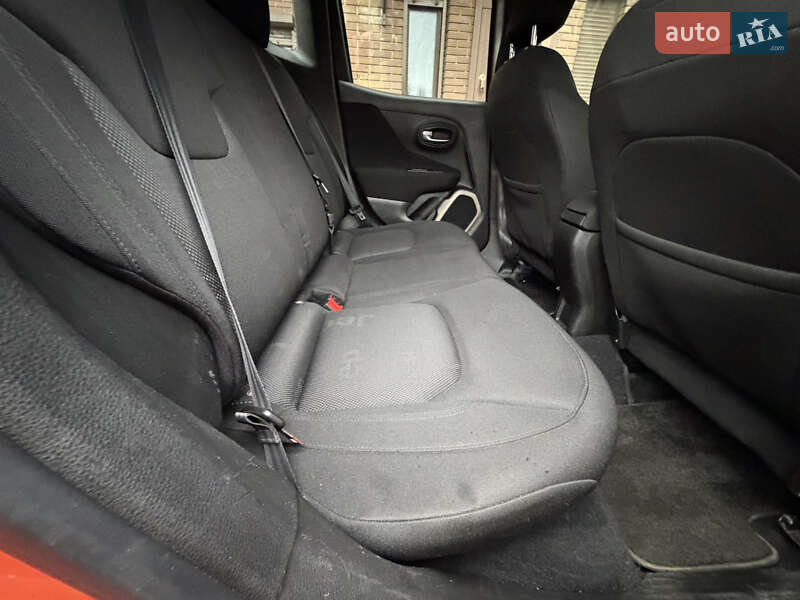 Позашляховик / Кросовер Jeep Renegade 2015 в Дніпрі фото 39 Позашляховик / Кросовер Jeep Renegade 2015 в Дніпрі