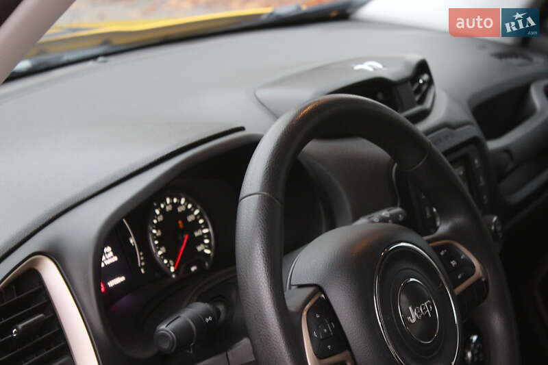 Позашляховик / Кросовер Jeep Renegade 2016 в Дніпрі фото 18 Позашляховик / Кросовер Jeep Renegade 2016 в Дніпрі