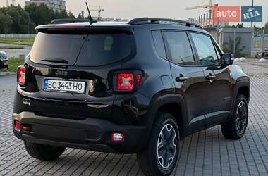Позашляховик / Кросовер Jeep Renegade 2015 в Львові