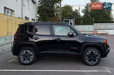 Позашляховик / Кросовер Jeep Renegade 2015 в Львові