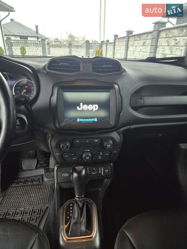 Внедорожник / Кроссовер Jeep Renegade 2019 в Ровно