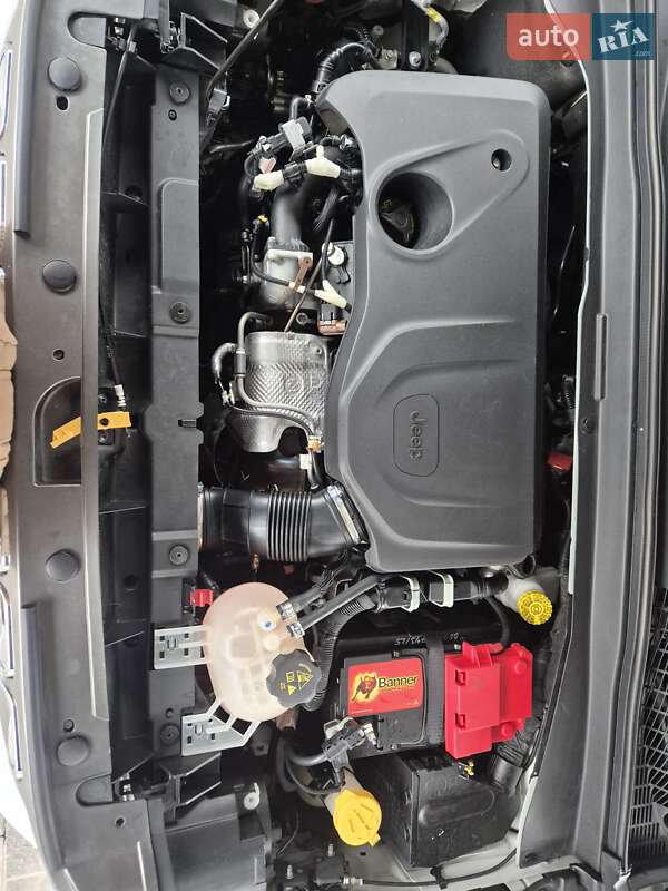 Внедорожник / Кроссовер Jeep Renegade 2019 в Ровно