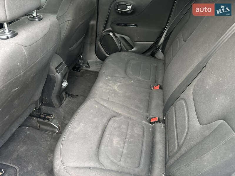 Позашляховик / Кросовер Jeep Renegade 2020 в Львові фото 18 Позашляховик / Кросовер Jeep Renegade 2020 в Львові