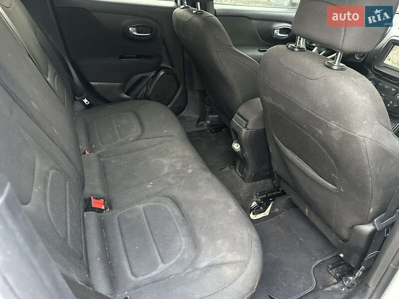 Позашляховик / Кросовер Jeep Renegade 2020 в Львові фото 20 Позашляховик / Кросовер Jeep Renegade 2020 в Львові