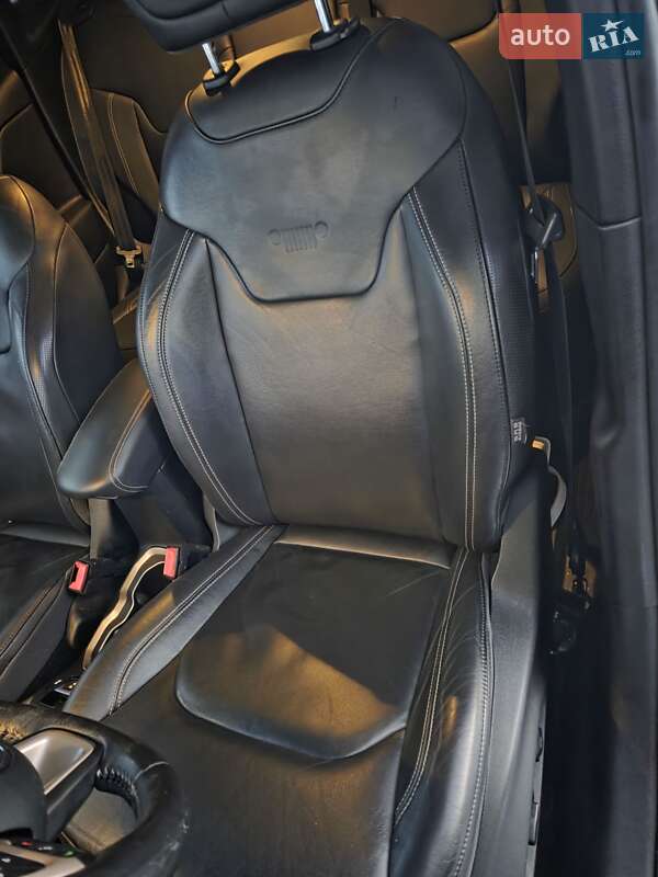 Внедорожник / Кроссовер Jeep Renegade 2015 в Львове