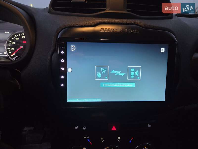 Внедорожник / Кроссовер Jeep Renegade 2015 в Львове