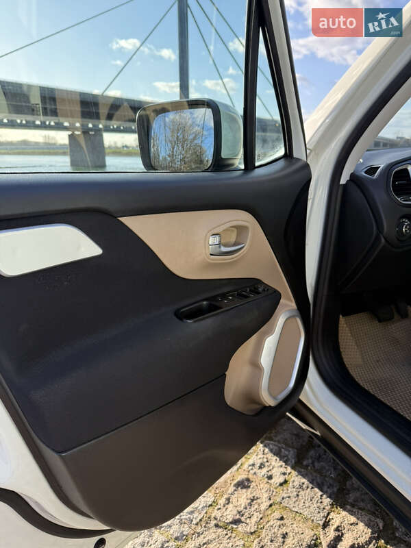 Позашляховик / Кросовер Jeep Renegade 2017 в Харкові