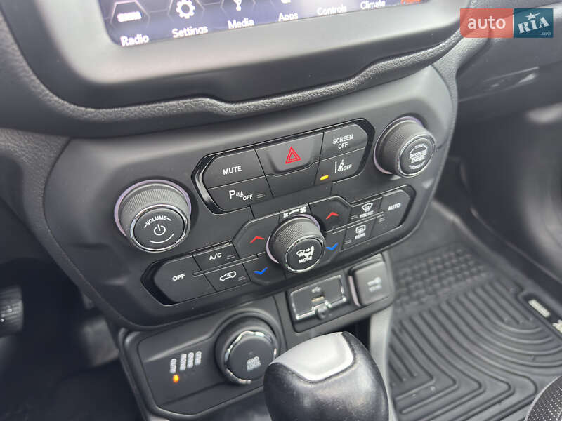 Позашляховик / Кросовер Jeep Renegade 2017 в Києві