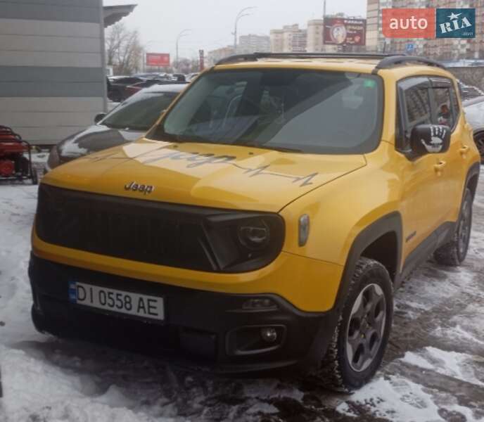 Внедорожник / Кроссовер Jeep Renegade 2016 в Киеве