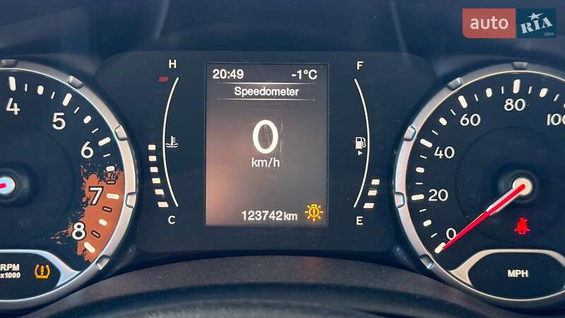 Позашляховик / Кросовер Jeep Renegade 2015 в Львові фото 19 Позашляховик / Кросовер Jeep Renegade 2015 в Львові