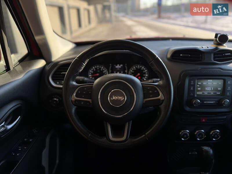 Внедорожник / Кроссовер Jeep Renegade 2015 в Киеве