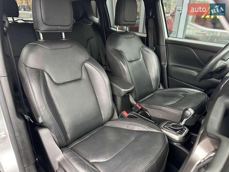 Внедорожник / Кроссовер Jeep Renegade 2019 в Полтаве