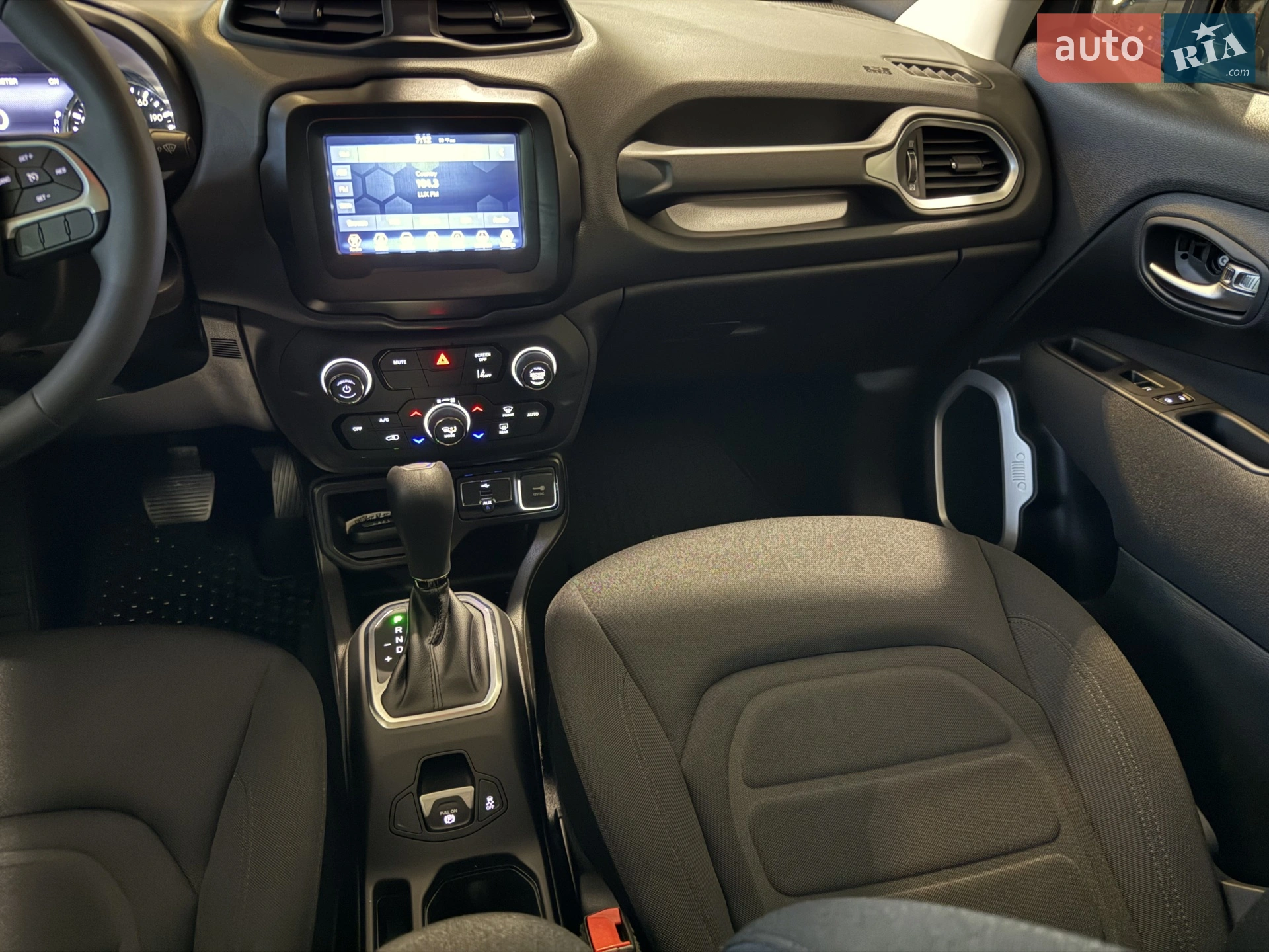 2021 Jeep Renegade - мініатюра 14