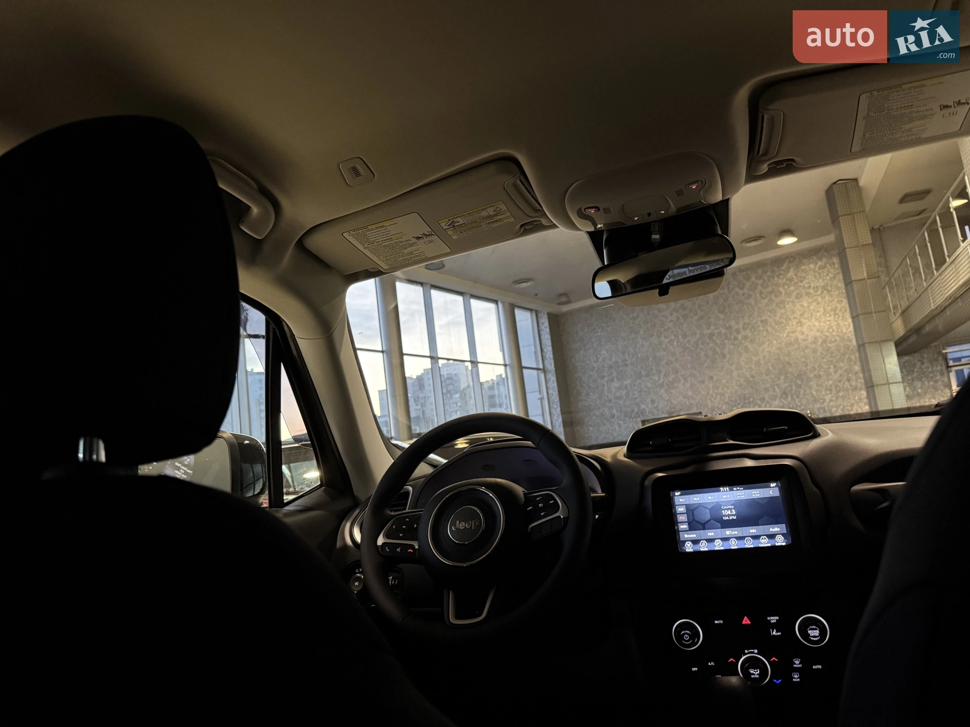 2021 Jeep Renegade - мініатюра 26