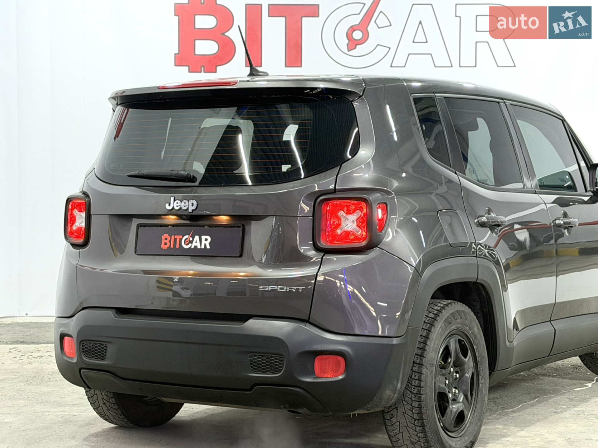 2016 Jeep Renegade - мініатюра 11