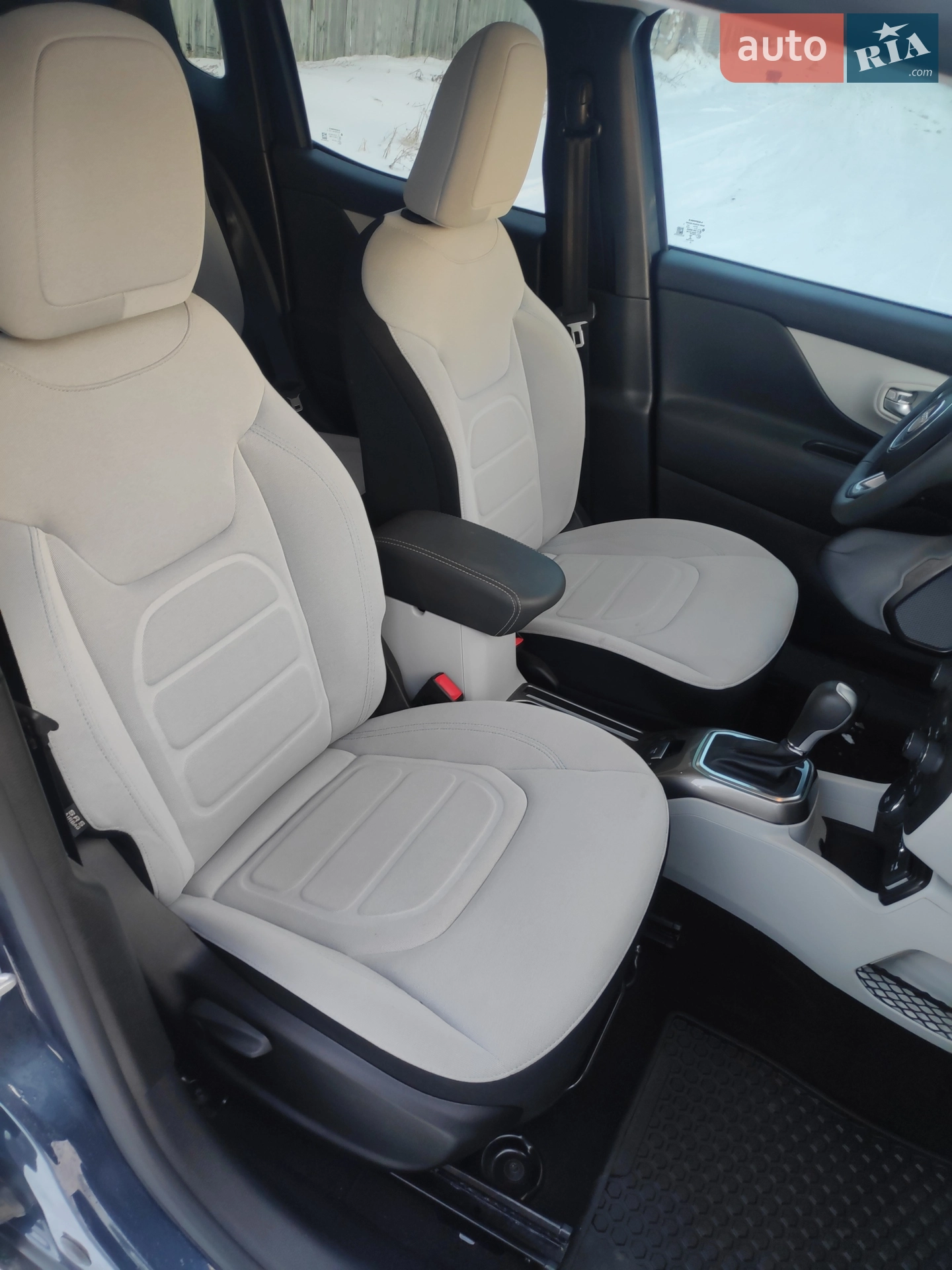 2022 Jeep Renegade - мініатюра 19