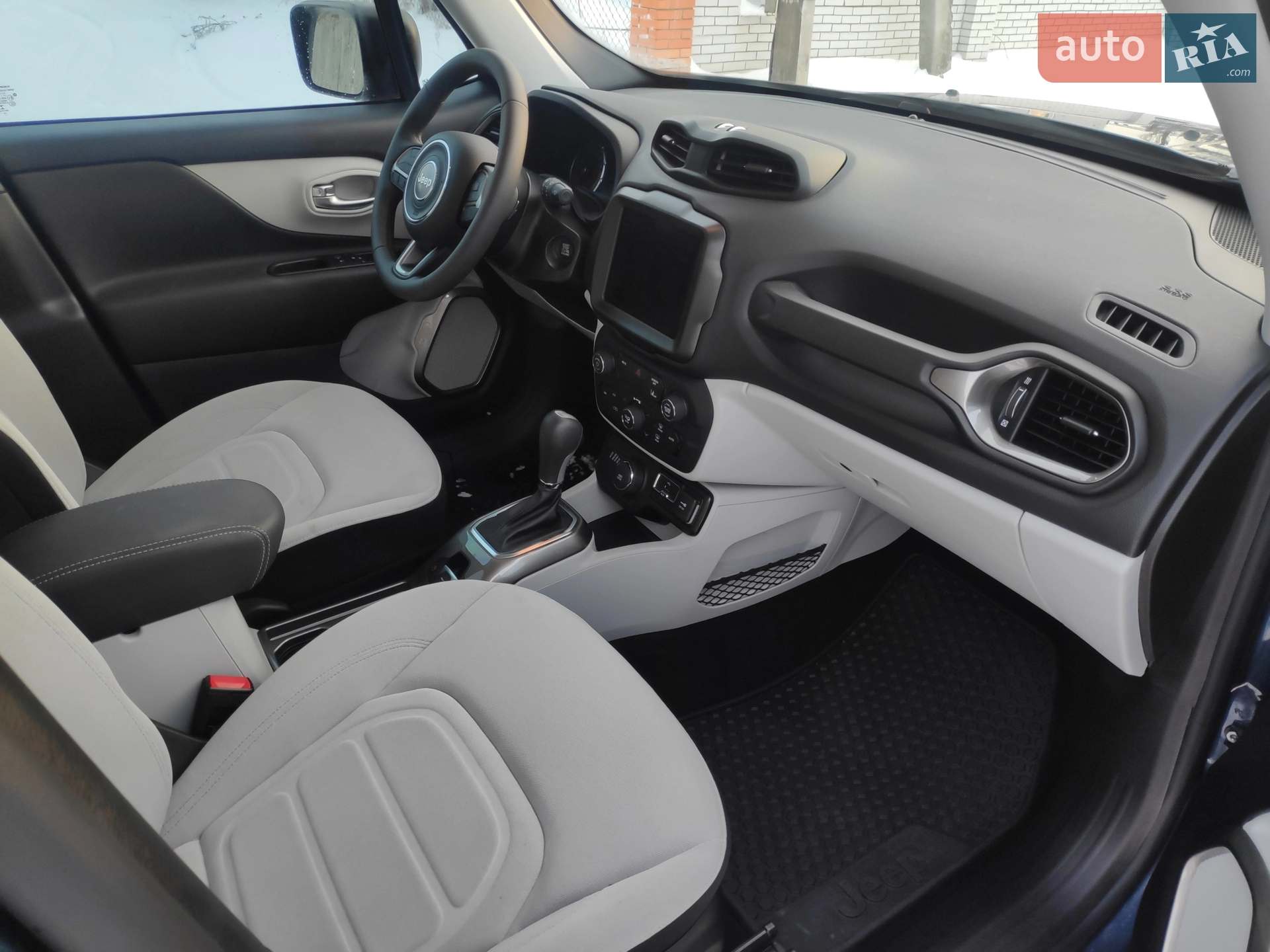 2022 Jeep Renegade - мініатюра 20