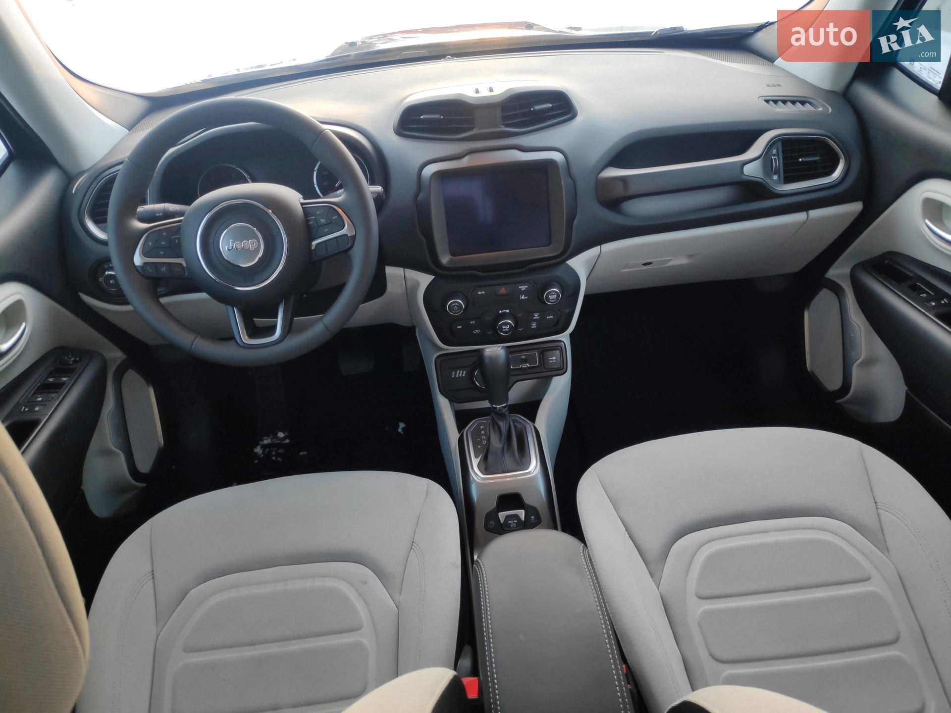 2022 Jeep Renegade - мініатюра 21