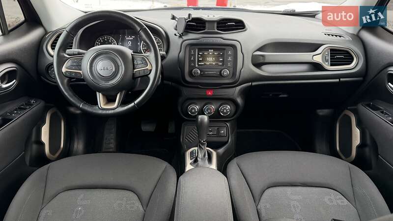 Внедорожник / Кроссовер Jeep Renegade 2016 в Киеве