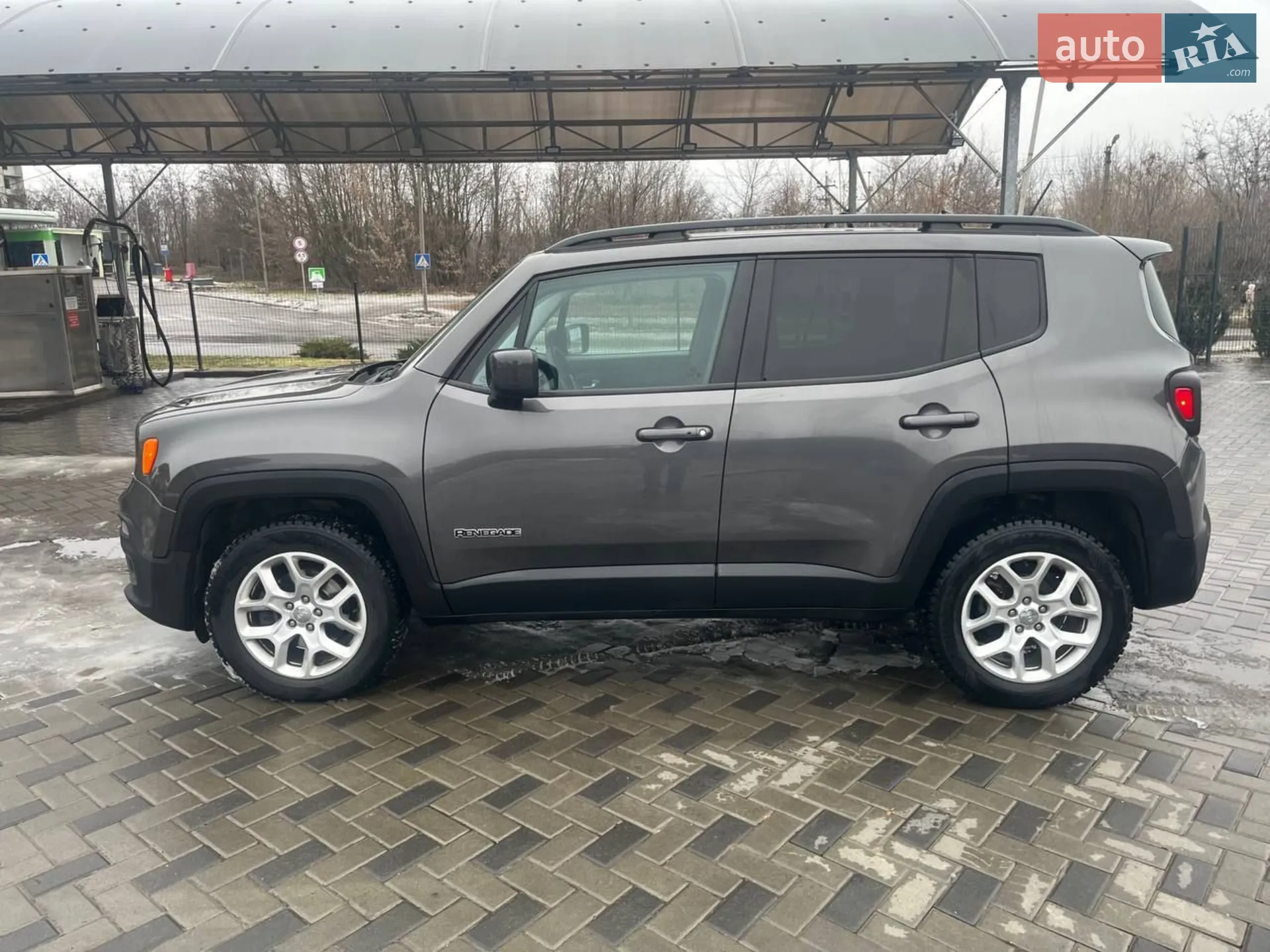2015 Jeep Renegade - мініатюра 10
