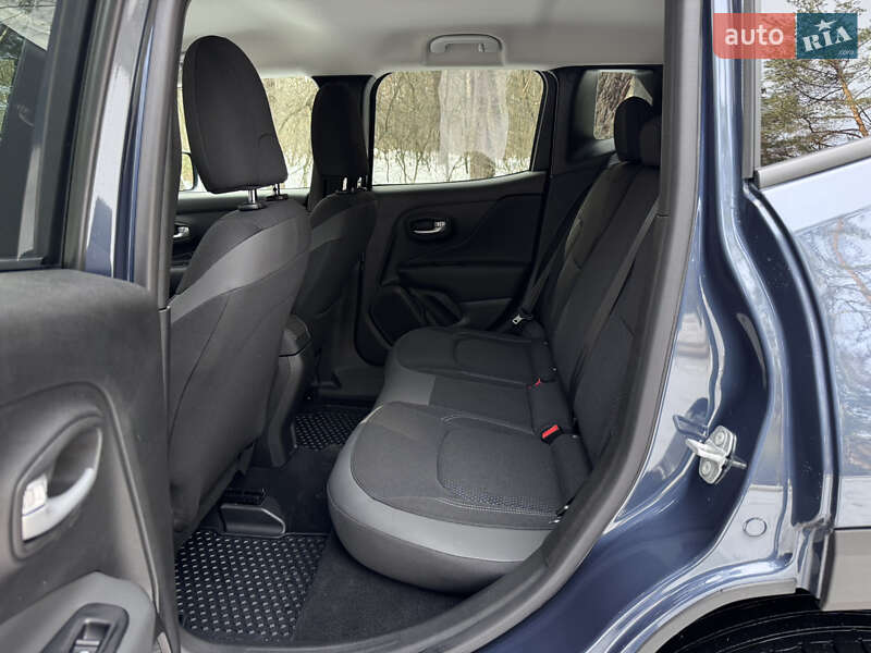 Внедорожник / Кроссовер Jeep Renegade 2023 в Киеве