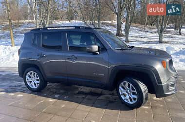 Позашляховик / Кросовер Jeep Renegade 2016 в Світловодську