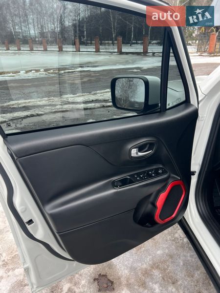 Внедорожник / Кроссовер Jeep Renegade 2015 в Диканьке