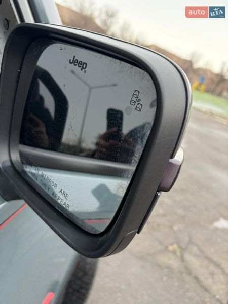 Внедорожник / Кроссовер Jeep Renegade 2016 в Кривом Роге