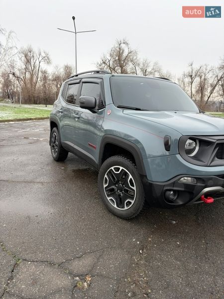 Внедорожник / Кроссовер Jeep Renegade 2016 в Кривом Роге
