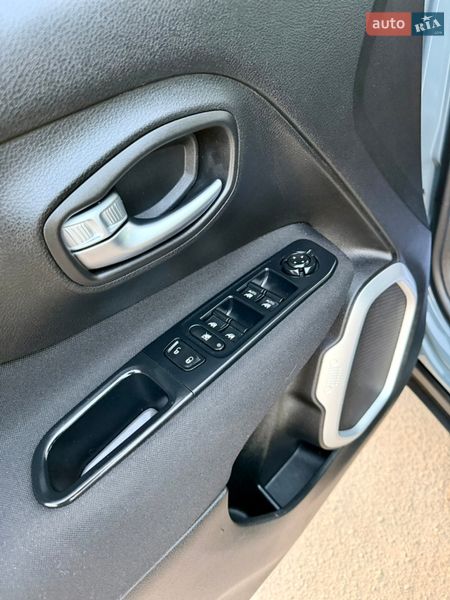 Внедорожник / Кроссовер Jeep Renegade 2018 в Лубнах