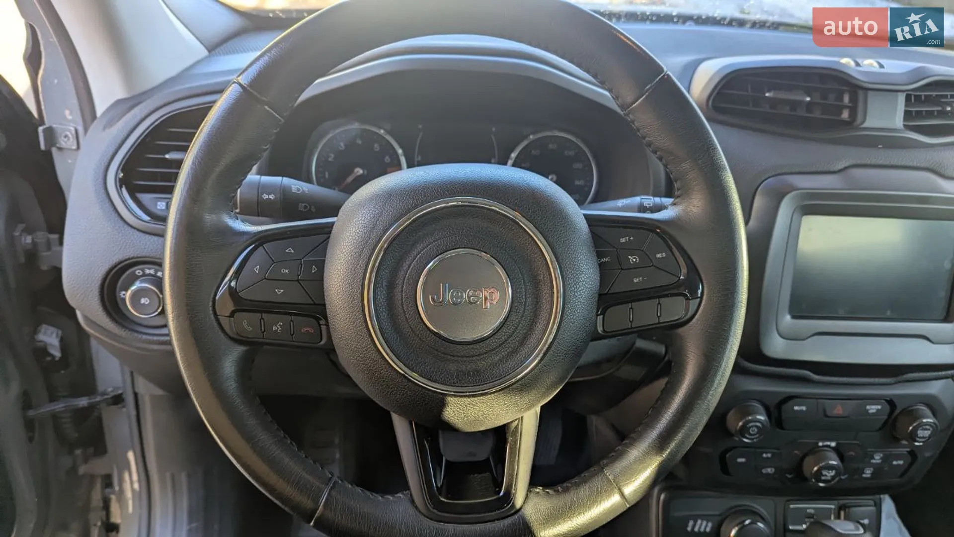 2020 Jeep Renegade - мініатюра 21