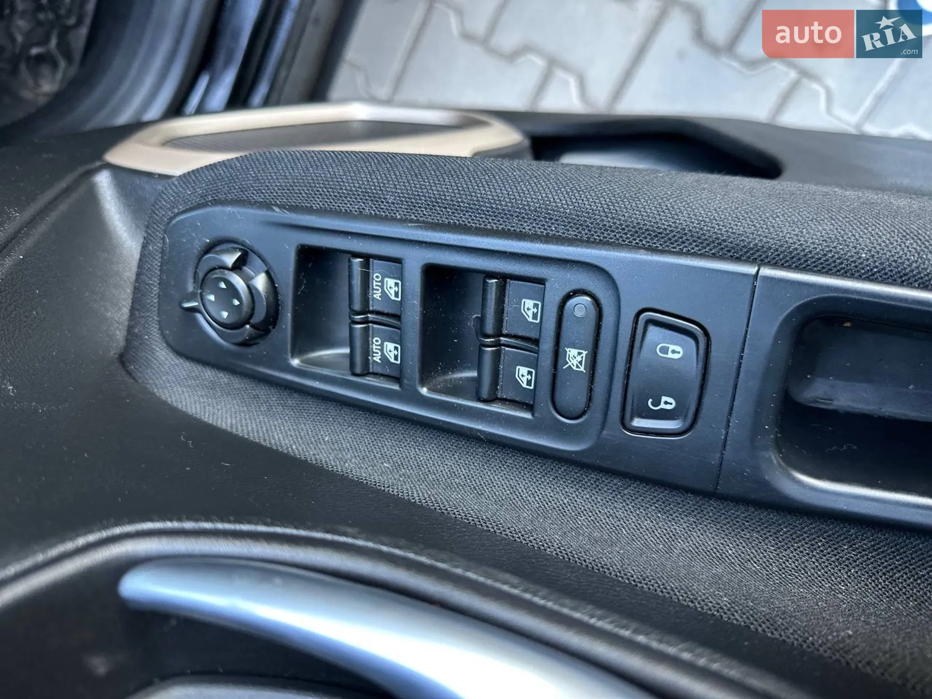 2017 Jeep Renegade - мініатюра 12