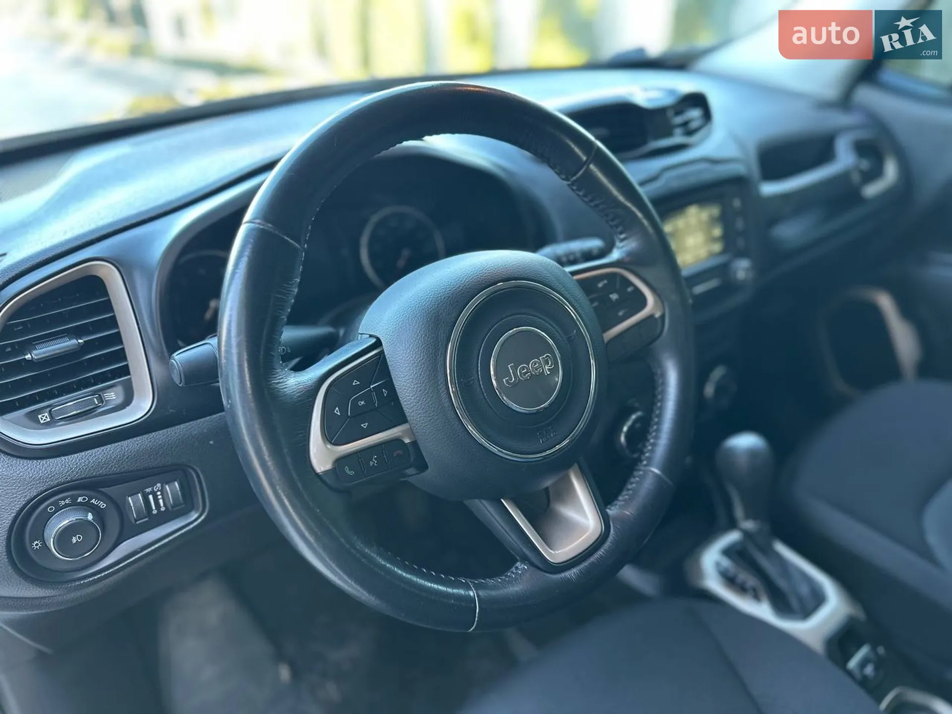 2017 Jeep Renegade - мініатюра 16