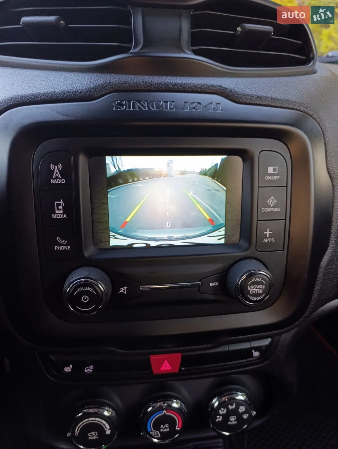 2016 Jeep Renegade - мініатюра 24