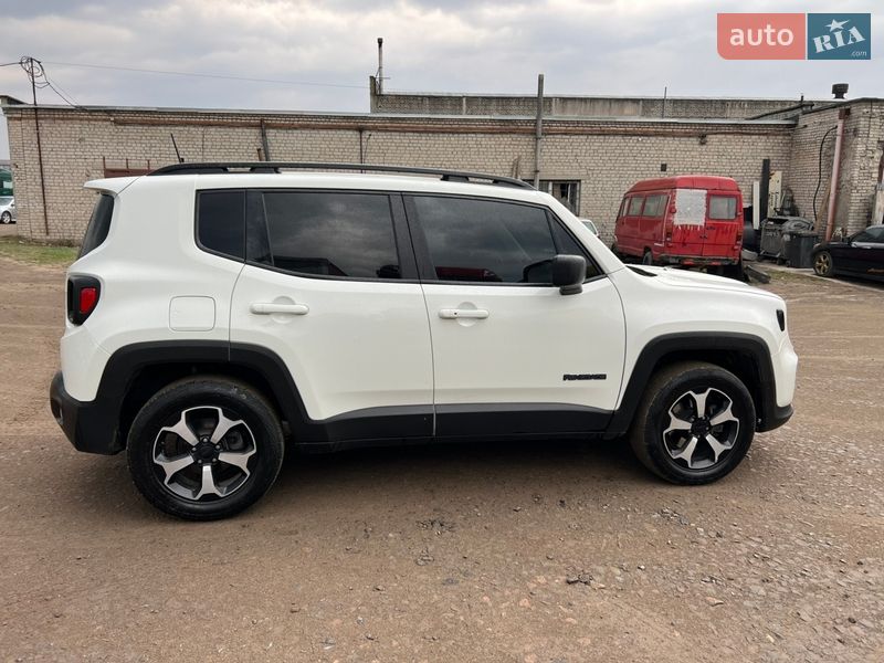 Внедорожник / Кроссовер Jeep Renegade 2020 в Львове