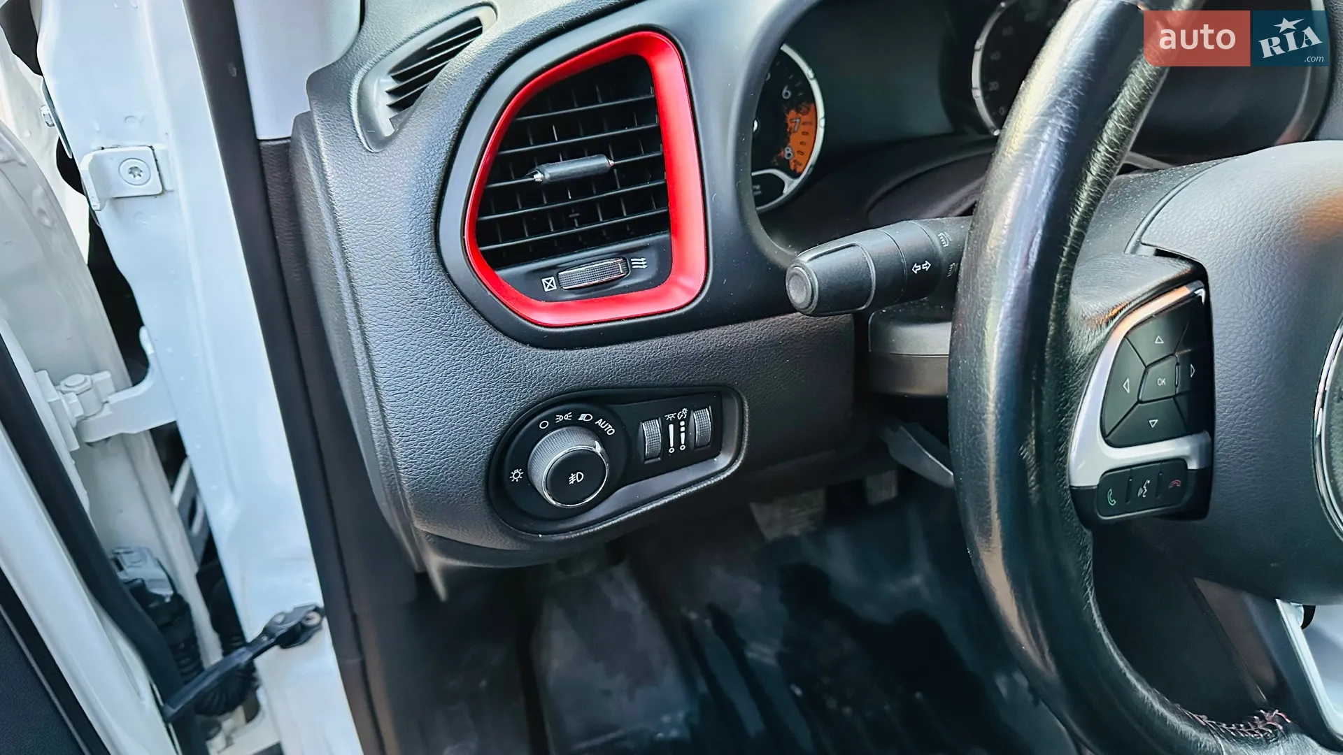 2018 Jeep Renegade - мініатюра 13