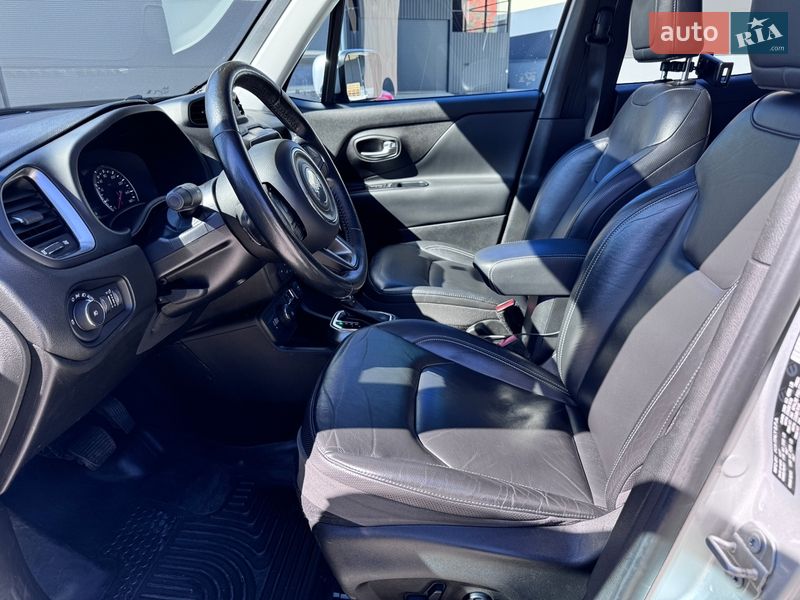 Внедорожник / Кроссовер Jeep Renegade 2017 в Киеве