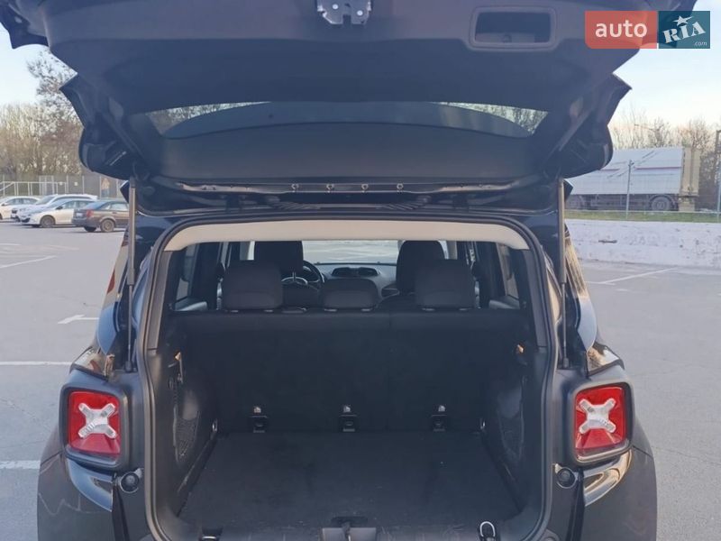 Позашляховик / Кросовер Jeep Renegade 2017 в Дніпрі