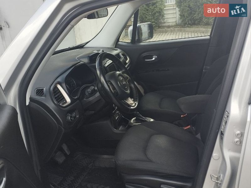 Внедорожник / Кроссовер Jeep Renegade 2017 в Ивано-Франковске фото 3 Внедорожник / Кроссовер Jeep Renegade 2017 в Ивано-Франковске