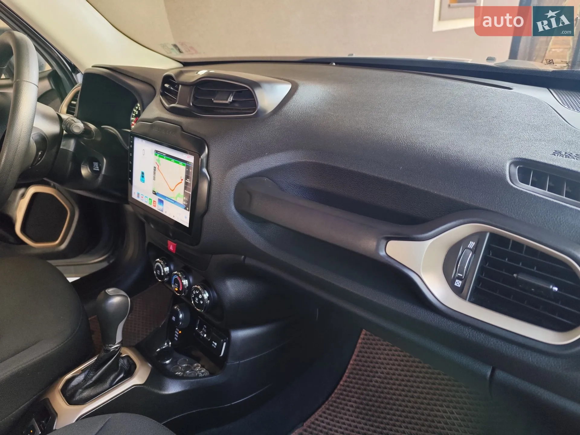 2016 Jeep Renegade - мініатюра 15
