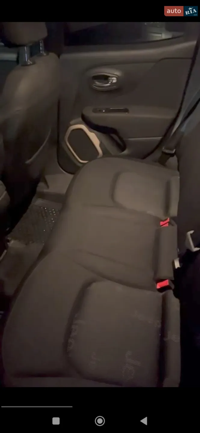 2015 Jeep Renegade - мініатюра 8