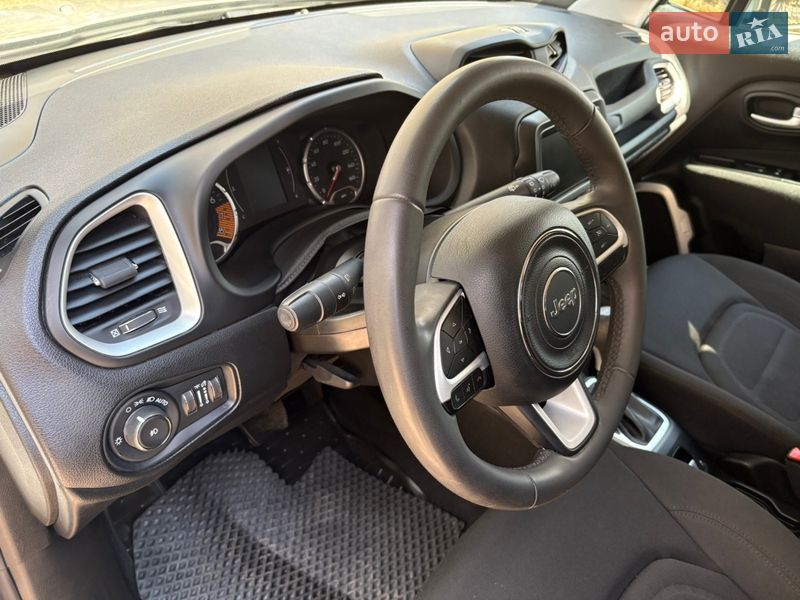 Внедорожник / Кроссовер Jeep Renegade 2019 в Киеве фото 12 Внедорожник / Кроссовер Jeep Renegade 2019 в Киеве