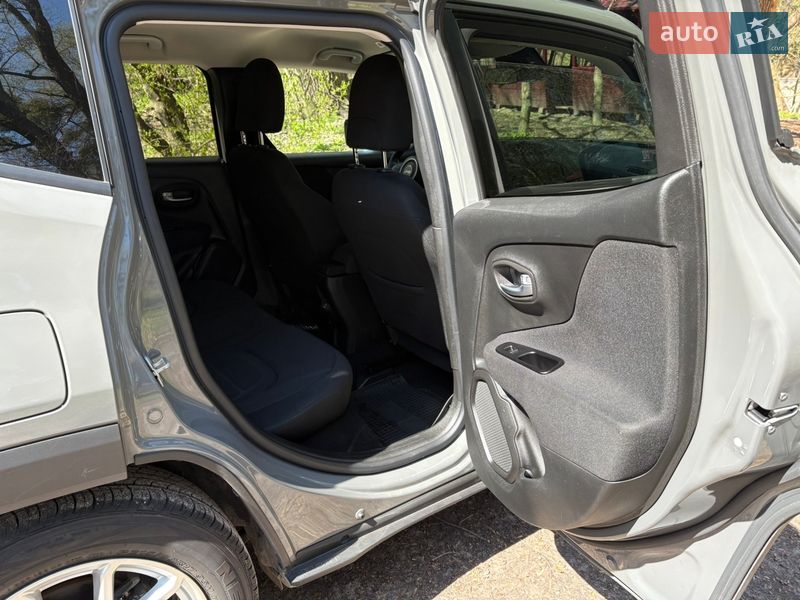 Внедорожник / Кроссовер Jeep Renegade 2019 в Киеве фото 15 Внедорожник / Кроссовер Jeep Renegade 2019 в Киеве