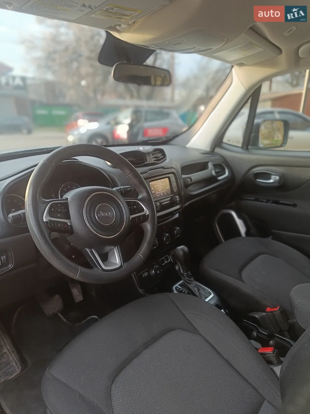 2019 Jeep Renegade - мініатюра 2