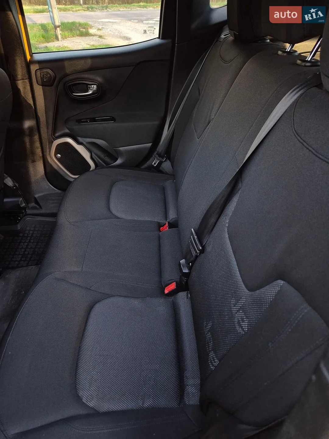 2016 Jeep Renegade - мініатюра 16